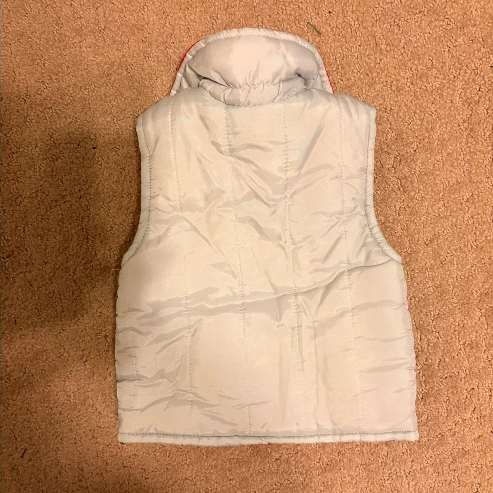 BLOOMINGDALES Light Reversible Gray & Res Puffer Vest, Size: 12-18 months